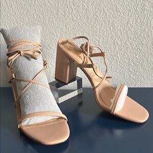 NWOT Lulus Elegant Beige Strappy Versatile Block Heel Sandals
